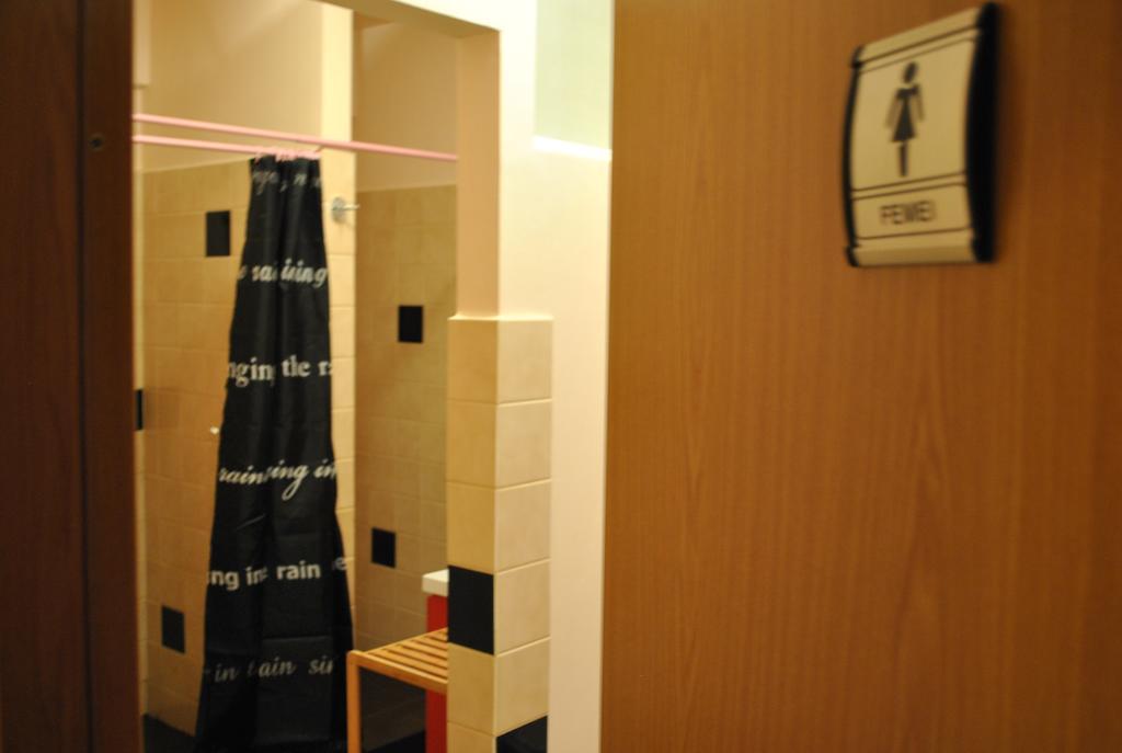 Vogue Hostel Бухарест Номер фото