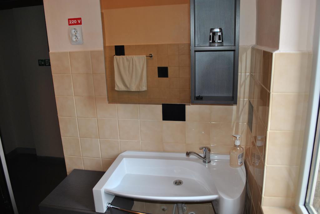 Vogue Hostel Бухарест Номер фото