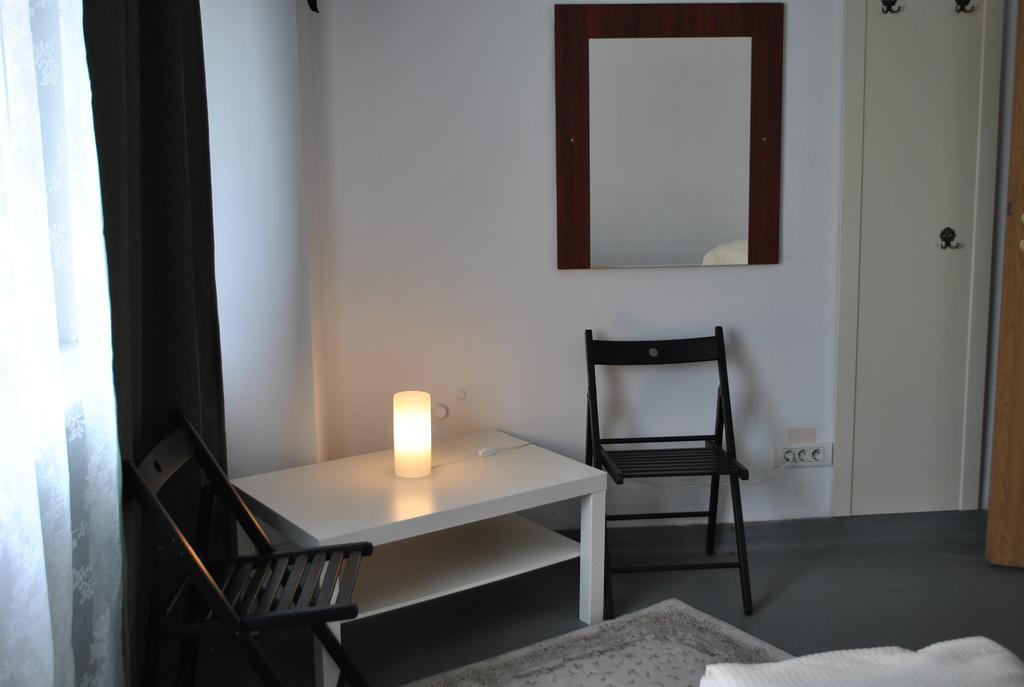 Vogue Hostel Бухарест Экстерьер фото