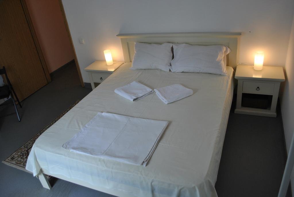 Vogue Hostel Бухарест Экстерьер фото