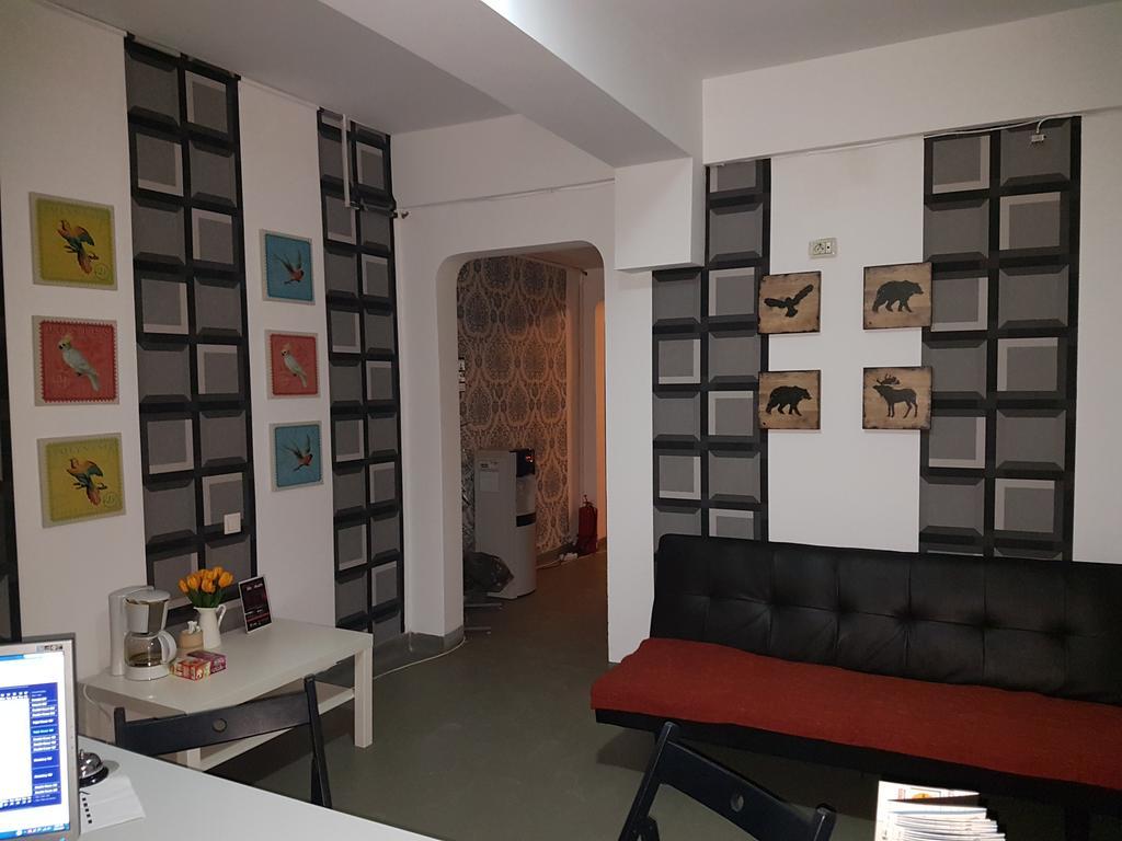 Vogue Hostel Бухарест Экстерьер фото