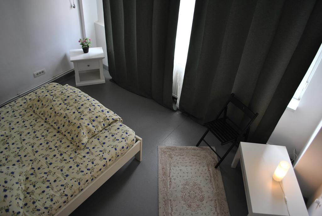 Vogue Hostel Бухарест Экстерьер фото